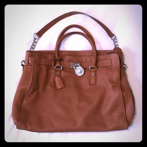 Like New Michael Kors Hamilton Lock and Key bag